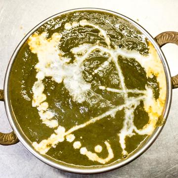 サグチキンカレー/Sag Chicken