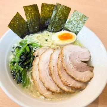 豚骨塩叉焼ラーメン