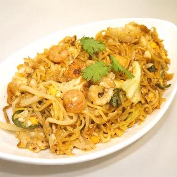 タイ風焼きそば (YAKISOBA)