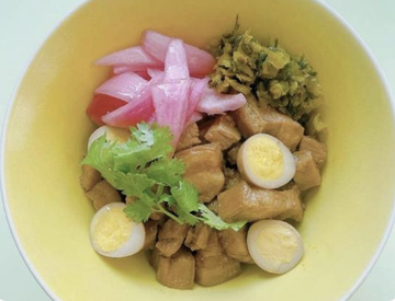 豚肉の台湾煮込みご飯 (ルーロー飯)