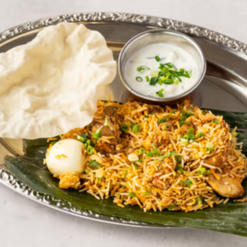Chicken Biriyani & Raita チキンビリヤニ&ライター