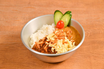 特製カレーボウル あいがけ ※たっぷりとろ～りチーズ付 