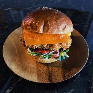 県産メカジキバーガー / Local Swordfish Burger