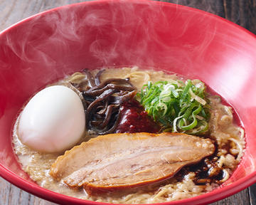 赤丸新味 (玉子のせ)