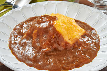 カレーソースオムライス