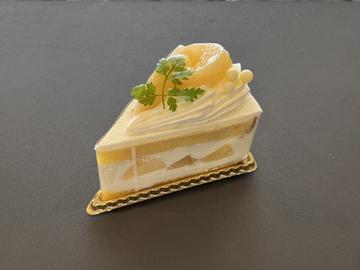 桃のショートケーキ