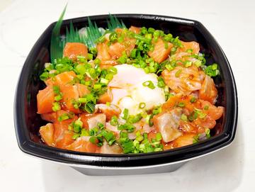 サーモンゆっけ丼 Salmon Yukhoe Bowl