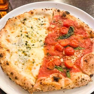 ハーフアンドハーフピザ