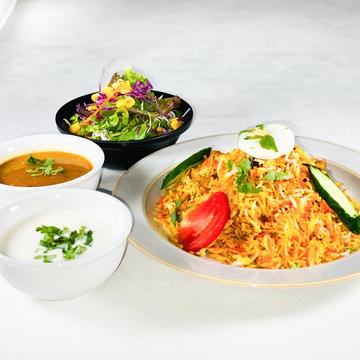 チキンビリヤニとライタセット CHICKEN BRIYANI WITH RAITA SET