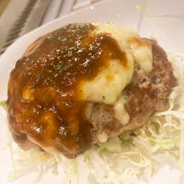 鉄板焼きハンバーグ(チーズのせ)