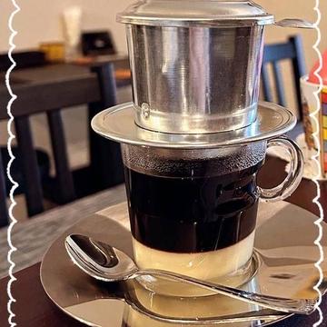 練乳入りベトナムドリップコーヒーアイス