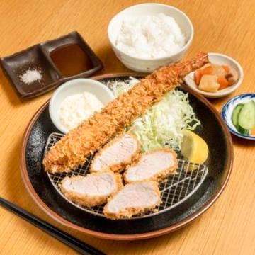【あっさりさくたろう定食】特選ジャンボ海老フライ＆ひれかつ2個