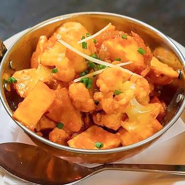 アルベイガン(Alu Baigan Curry)