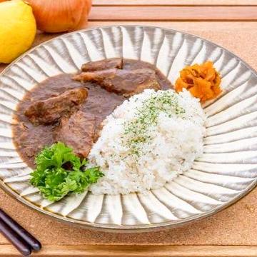欧風牛たんカリー弁当(中辛)