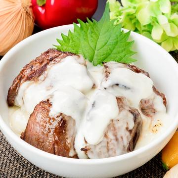 【チーズ】約240g/牛ハラミステーキ丼