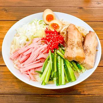 チャーシュー冷やし中華 ゴマだれ