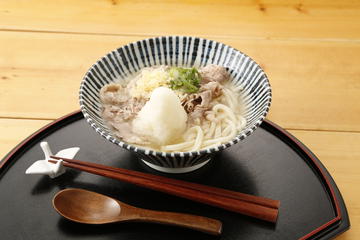 白肉吸いうどんWhite meat soup udon