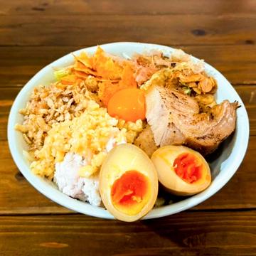 豚油伝味玉まぜそば