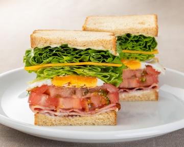 【当店人気No.1！】BLTCEサンド Bacon, Lettuce, Tomato,Cheese, Egg Sandwich