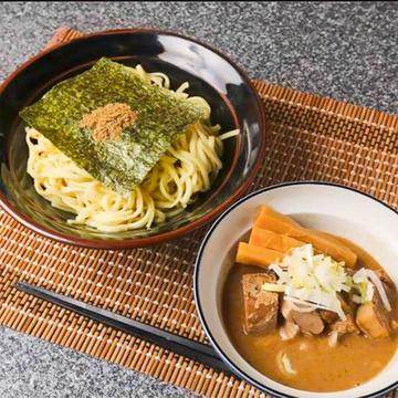自家製濃厚とんこつ魚介つけ麺