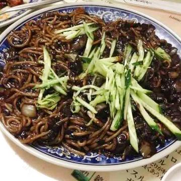 牛炸醤麺