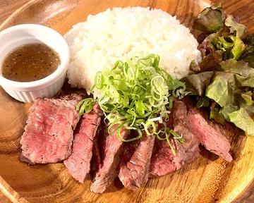 ねぎ塩ニンニク牛ステーキめし
