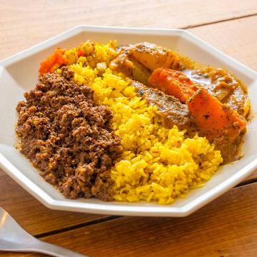 やみつきキーマ＆濃厚ベジ旨カレー(あいがけ)
