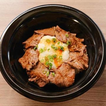 牛タンとろろ丼