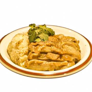 カオマンガイ肉増し (KHAO MAN GAI WITH EXTRA CHICKEN)