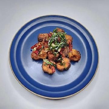 うなぎの甘辛揚げ deep-fried eel with sweet soy glaze