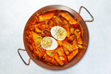 トッポキ/Tteokbokki: Spicy Korean Rice Cakes
