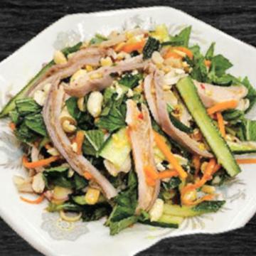 NOM DA DAY豚の胃サラダ