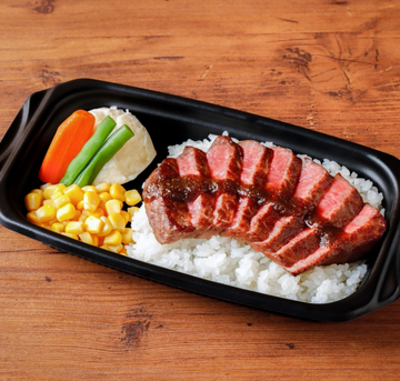 矢澤Jr.弁当 (内モモ)