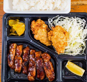 とんテキ200唐揚げ弁当 Pork Steak ＆ Fried Chicken Bento Box