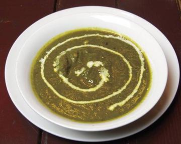 チキンサグカレー Chicken Sag Curry