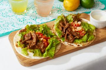 ビーフタコス(2PC) Beef Tacos (2Pieces)