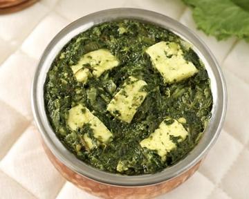ほうれん草パニールカレー/SAG PANEER CURRY