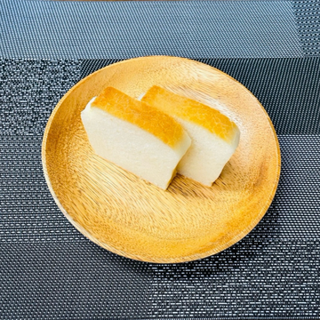 生米パン【サラダには1つ無料でおつけいたします】