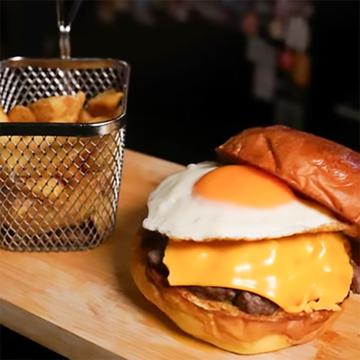 チーズエッグバーガー CHEESE EGG BURGER