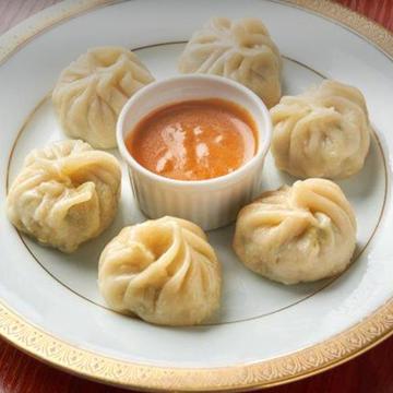 Momo モモ