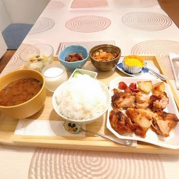鶏の唐揚げ定食