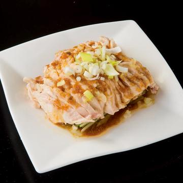 バンバンジー Shredded Chicken with Spicy Sesame Sauce