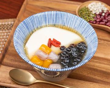 豆花+芋圓2種+タピオカ Douhua + 2 Types of Yam Mochi Balls + Tapioca Pearls