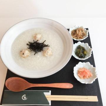 とろりあったか出汁がゆ鶏団子入り (冷却ジェルシート付き)