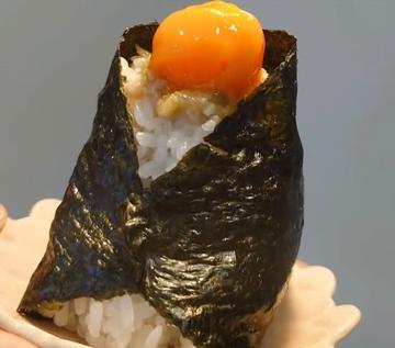 手づくり肉みそ卵黄のせ
