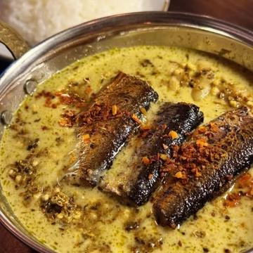 スモークイワシのグリーンカレー