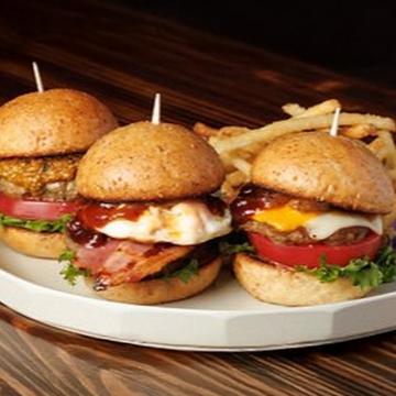 3 Burgers + Fries 3種バーガー+ポテト