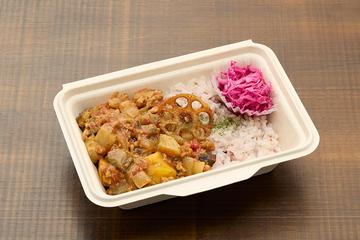 野菜たっぷりトマトキーマカレー