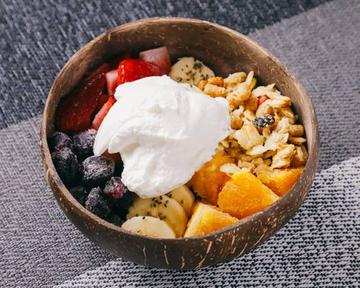 グリークヨーグルト&アサイーボウル Greek Yogurt & Acai Bowl
