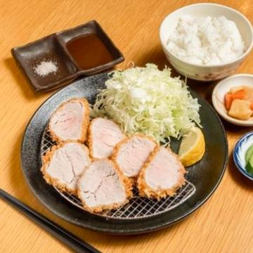 ひれかつ定食 150g【三元豚らっきーとーん】